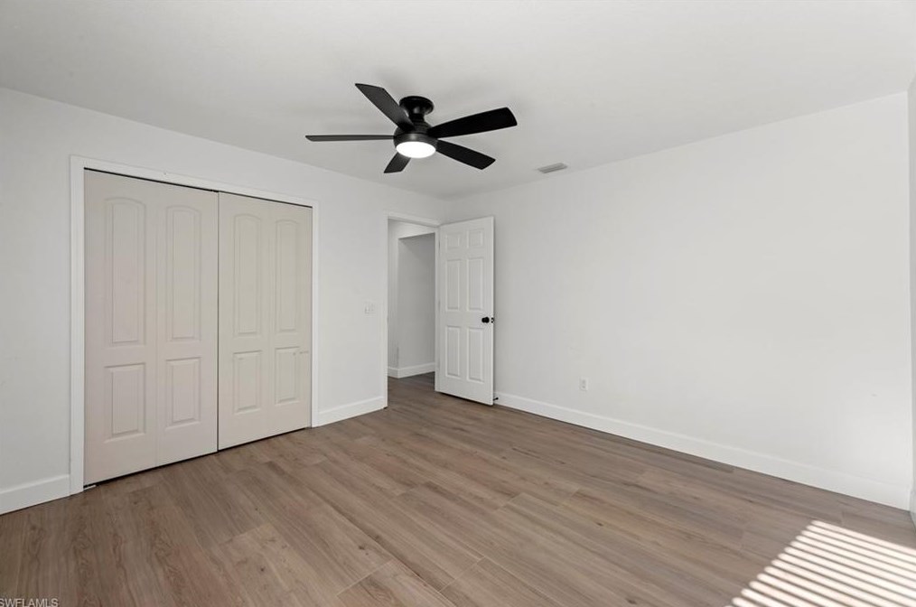 238 Willowick Dr, Naples FL 34110-1342 exterior