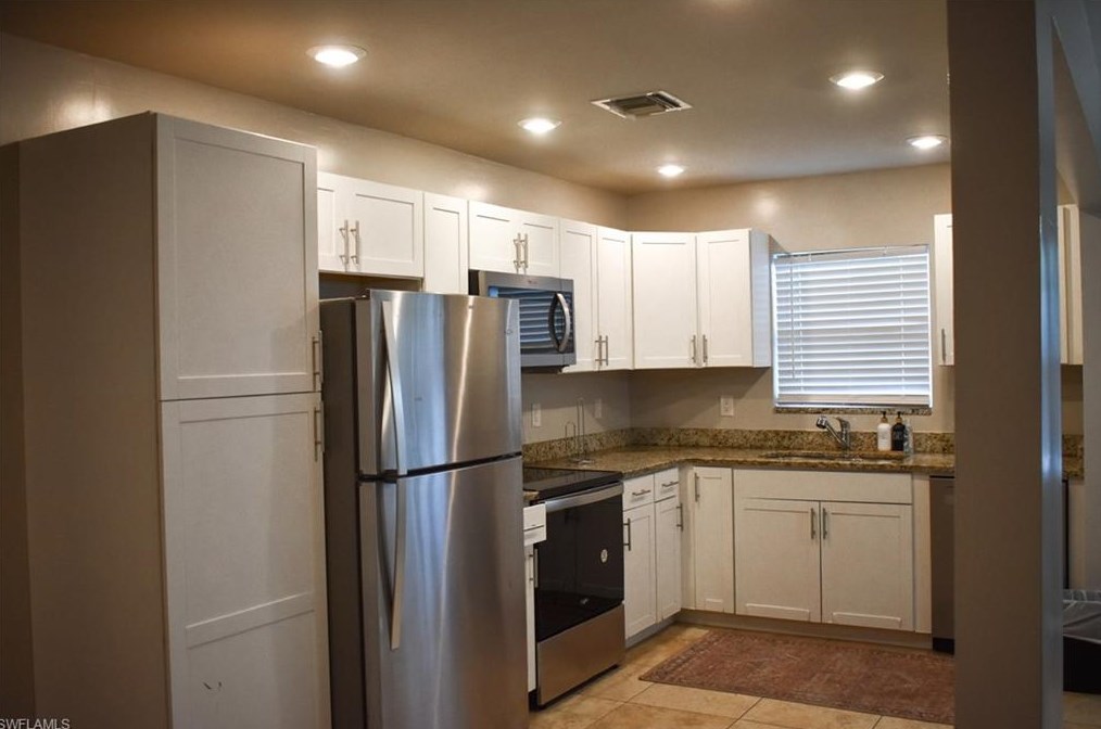 1861 Collier Ave, Fort Myers, FL 33901-7914