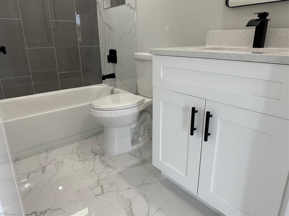 5039 Bristo St, Lehigh Acres FL 33971-6537 exterior