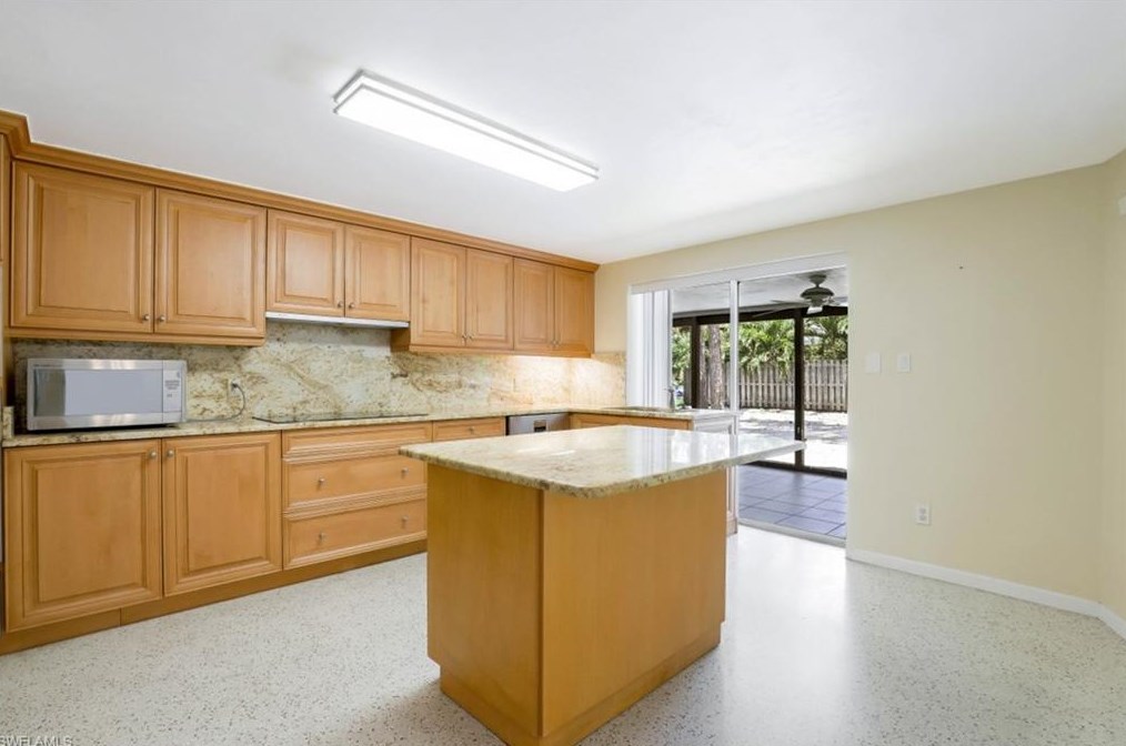 181 7th St, Bonita Springs, FL 34134