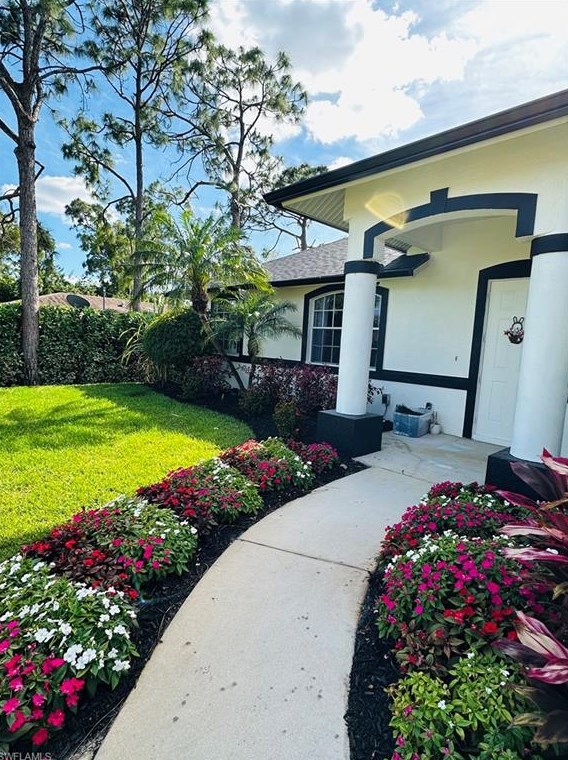 18242 Apple Rd, Fort Myers, FL 33967-3175
