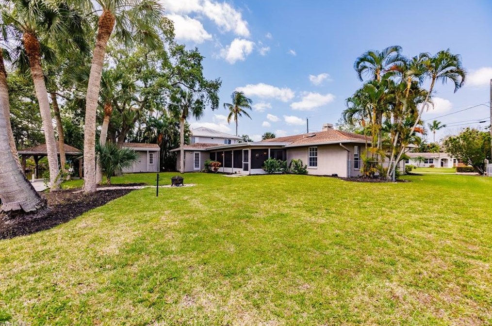 27228 Gasparilla Dr, Bonita Springs FL  34135-4310 exterior