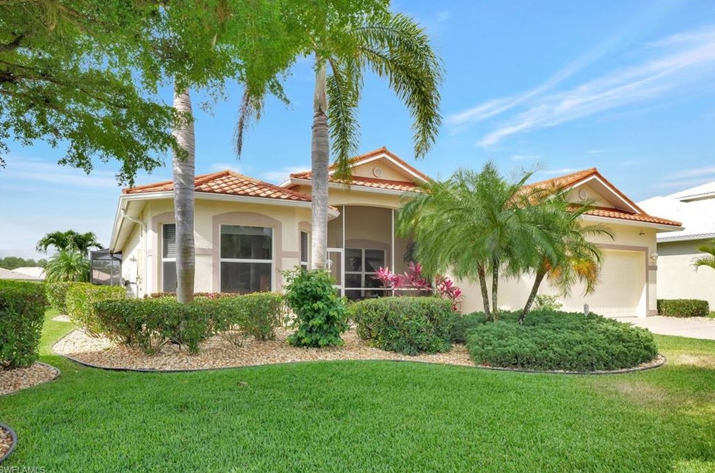 4725 Walworth Ct, Lehigh Acres, FL 33973-6079