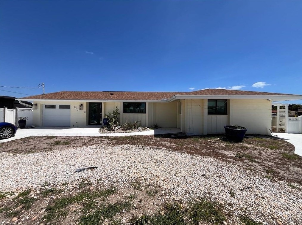 120 Albatross St, Fort Myers Beach FL  33931-4501 exterior