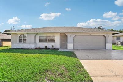 1372 Euclid Ave, North Fort Myers, FL 33917 - Photo 1