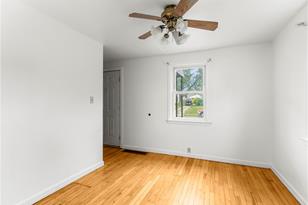 1099 George St, Sharon, PA 16146 - Photo 14