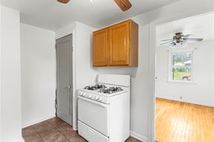 1099 George St, Sharon, PA 16146 - Photo 10