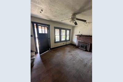 6919 Churchland Street, Lincoln Larimer, PA 15206 - Photo 4