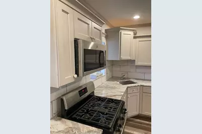 1144-1/2 Race St, Stowe Township, PA 15136 - Photo 6