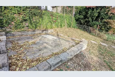 145 E Woodford Ave, East Pittsburgh, PA 15210 - Photo 24