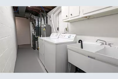 145 E Woodford Ave, East Pittsburgh, PA 15210 - Photo 18