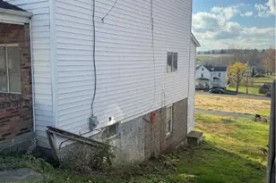 420 Brown St, Everson, PA 15631 - Photo 6