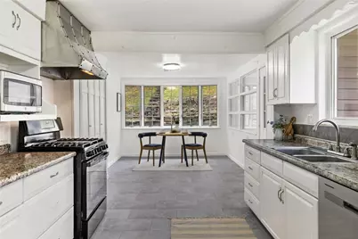 4770 Barone Dr, Pittsburgh, PA 15227 - Photo 10