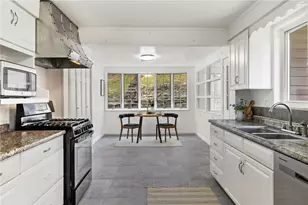 4770 Barone Dr, Pittsburgh, PA 15227 - Photo 10