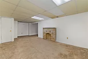 4770 Barone Dr, Pittsburgh, PA 15227 - Photo 30