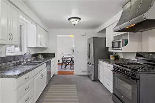 4770 Barone Dr, Pittsburgh, PA 15227 - Photo 12