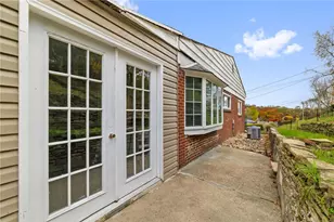 4770 Barone Dr, Pittsburgh, PA 15227 - Photo 34