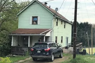 61 1st Ave, Franklin, PA 16323 - Photo 1