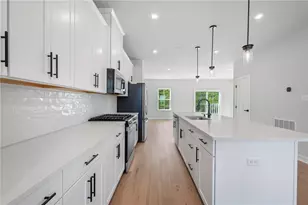 211 Yellowwood Dr, South Strabane, PA 15301 - Photo 6