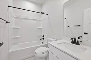 211 Yellowwood Dr, South Strabane, PA 15301 - Photo 18