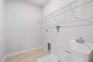 211 Yellowwood Dr, South Strabane, PA 15301 - Photo 20