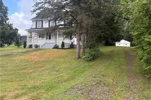 3821 Evergreen Rd, Pulaski Township, PA 16140 - Photo 2