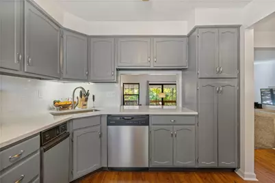 587 Thorncliffe Drive, Robinson Twp, PA 15205 - Photo 14