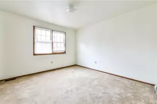 515 Barclay Ave, Pittsburgh, PA 15221 - Photo 10