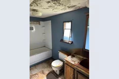 5676 Pa 711, Saint Clair Township, PA 15944 - Photo 8