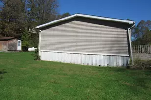 121 Hoy Run Rd, Kirby - Mount Morris, PA 15362 - Photo 4