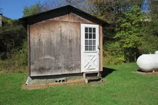 121 Hoy Run Rd, Kirby - Mount Morris, PA 15362 - Photo 6