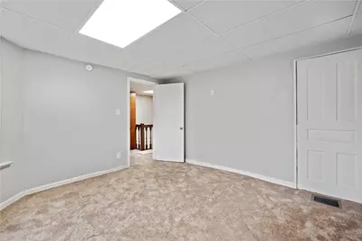 550 W Chestnut St, Washington, PA 15301 - Photo 14