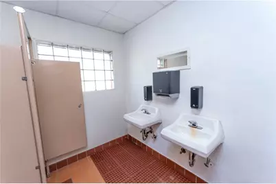 200 Baughman Ave, Jeannette, PA 15644 - Photo 26