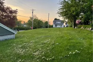 701 Fairmont St, Latrobe, PA 15650 - Photo 1