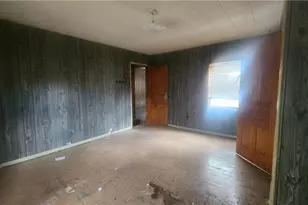 140 High St, Kiskiminetas Township, PA 15618 - Photo 12