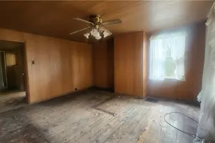 140 High St, Kiskiminetas Township, PA 15618 - Photo 10