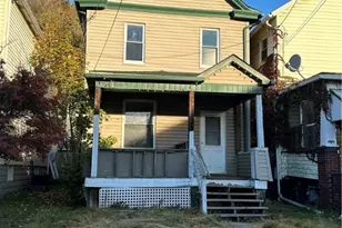 514 McKinley Ave, Vandergrift, PA 15629 - Photo 1