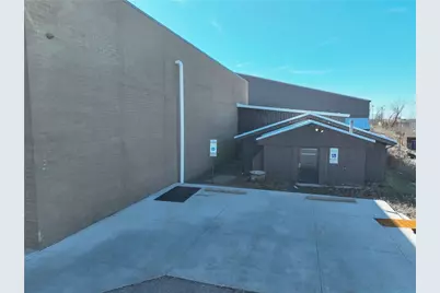 1 Racquet Ln (Right Rear), Monroeville, PA 15146 - Photo 4