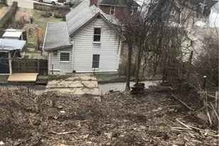 2258 Hawthorne Ave, Pittsburgh, PA 15218 - Photo 4