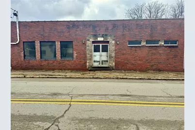 2922 Liberty Way, Liberty Boro, PA 15133 - Photo 2