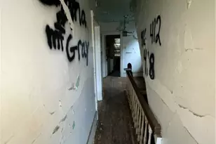 421 Fairview Ave, Turtle Creek, PA 15145 - Photo 10