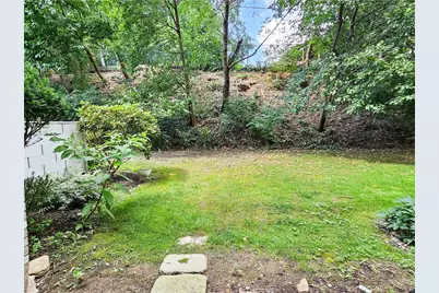 2120 Greentree Rd. #209E, Scott Township, PA 15220 - Photo 14