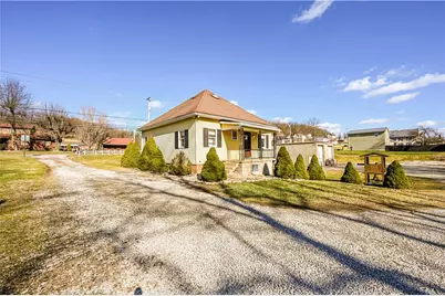 116 Karr Lane, Hempfield Township, PA 15642 - Photo 2