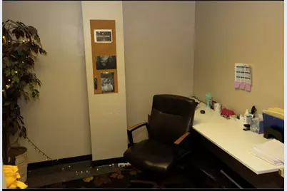 412 E 4th Ave, Tarentum, PA 15084 - Photo 4