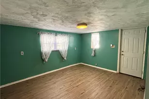 177 Sunrise Dr, Pittsburgh, PA 15236 - Photo 16