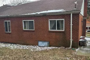 25 Kay St, Uniontown, PA 15401 - Photo 8