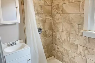 122 E 16th Ave, Homestead, PA 15120 - Photo 10