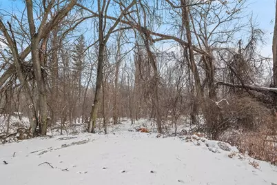 Appx 647 Idaho Avenue, Pittsburgh, PA 15147 - Photo 2