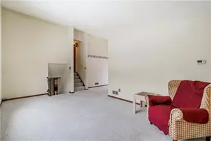 4727 Penn Way, Versailles Boro, PA 15132 - Photo 8