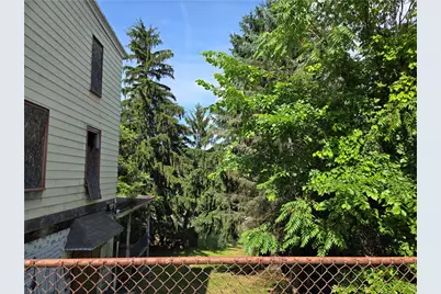 1922 Rhine St, Spring Hill, PA 15212 - Photo 30